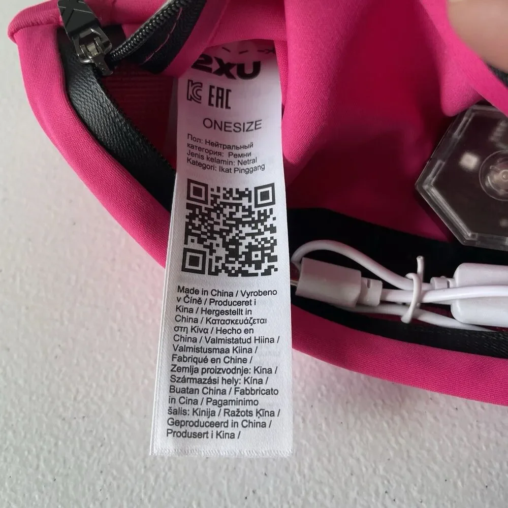 2XU Run Belt Athletic Running Waist Bag Pack Fuchsia/Black Reflective One Size